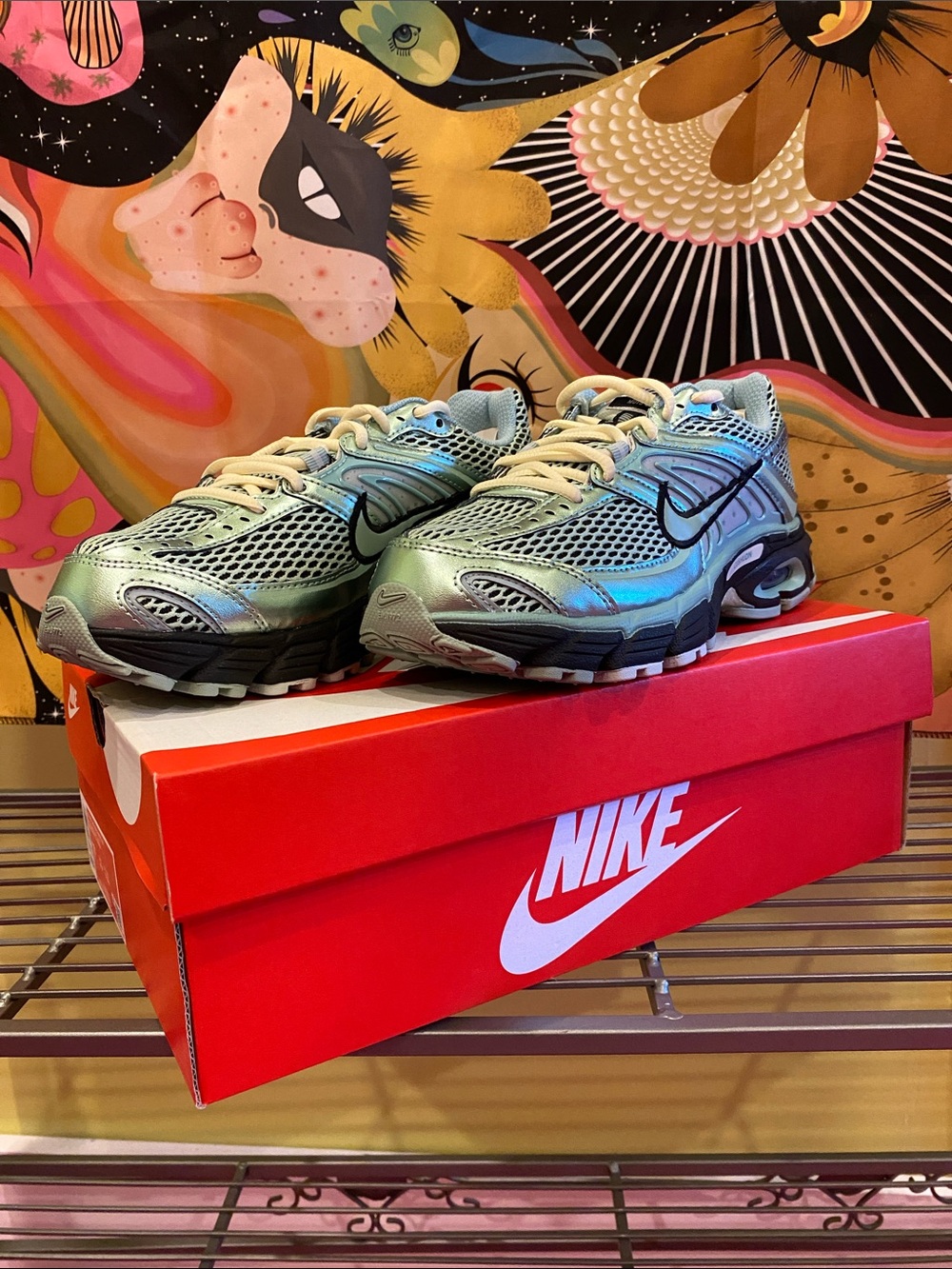 Nike Iridescent Green Blue Running Sneakers